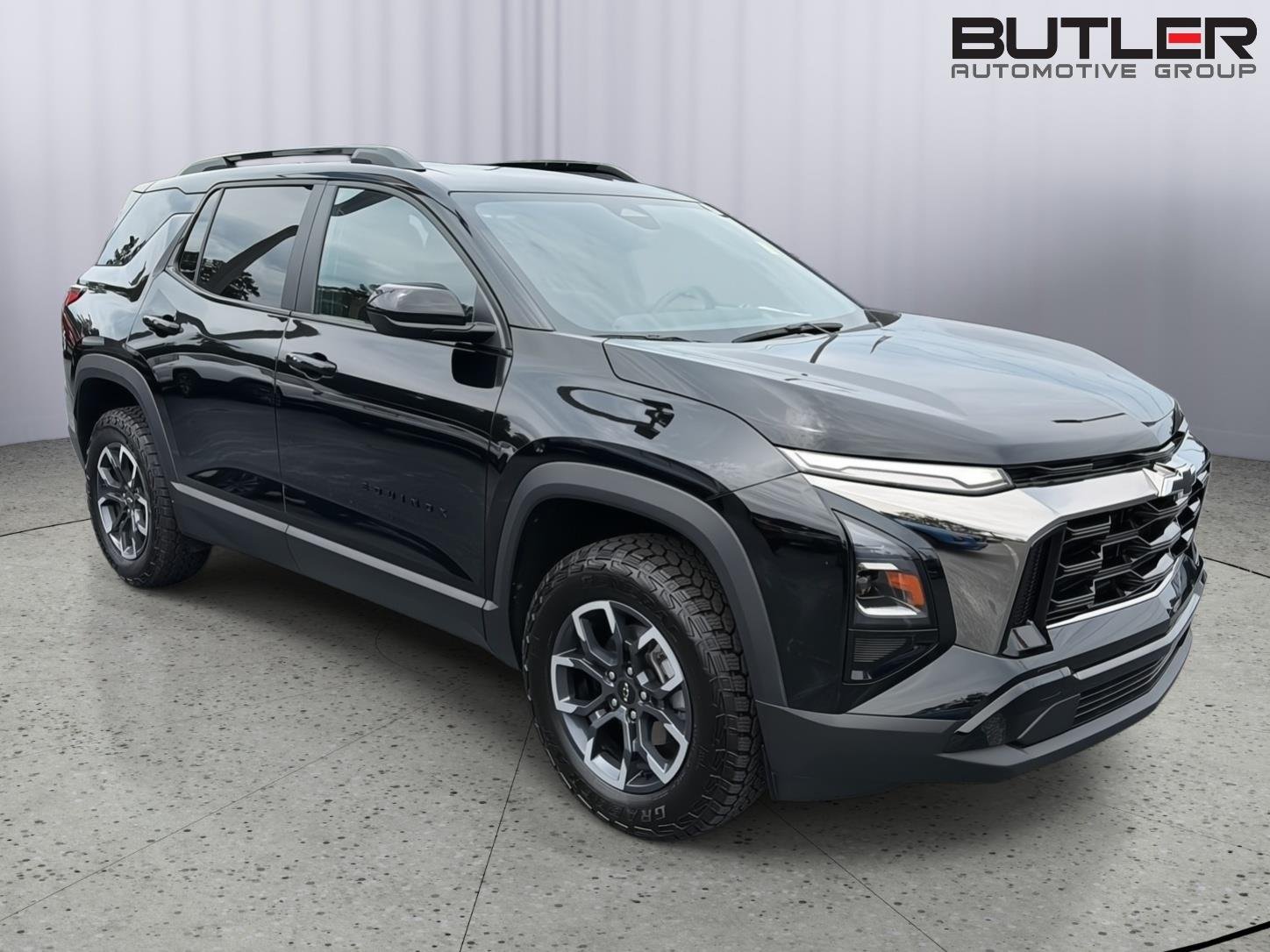 Used 2025 Mosaic Black Metallic Chevrolet FWD ACTIV image 8