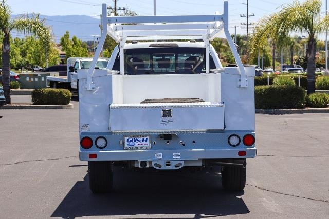 2026 Ford F-350 Super Duty Chassis Cab XL - Photo 34