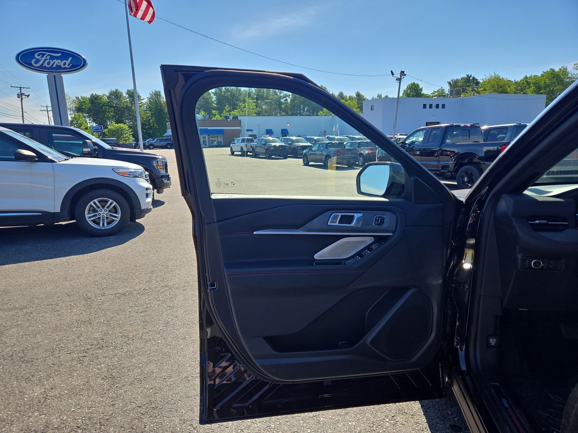 New 2026 Agate Black Metallic Ford ST image 5