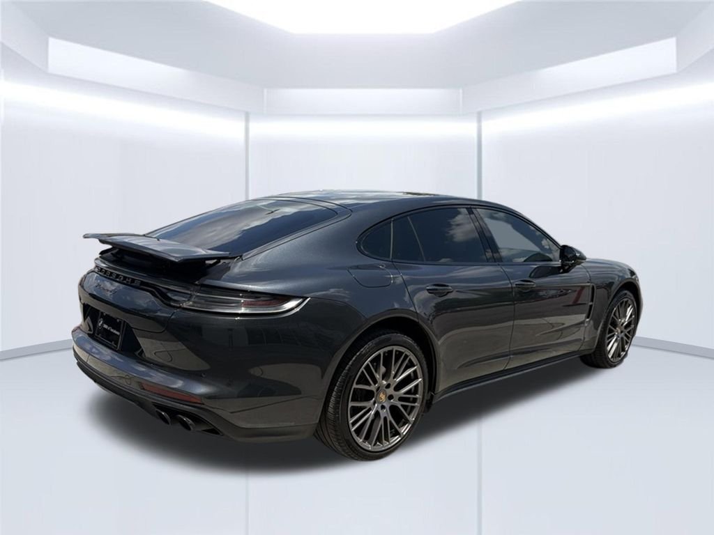 Used 2023  Porsche 4 Platinum Edition image 6