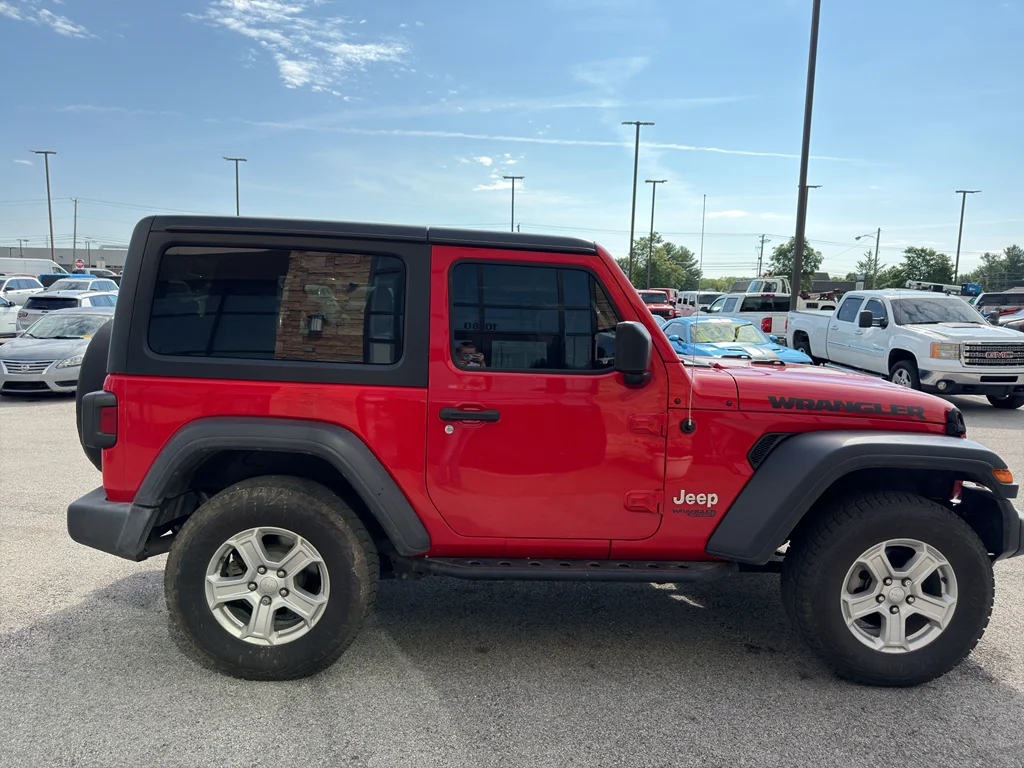 Used 2019 Firecracker Red Clearcoat Jeep Sport S image 4