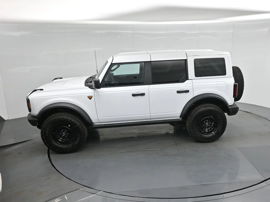 New 2026 Oxford White Ford Badlands image 41