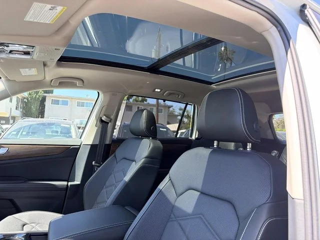 New 2026 White/off-white Volkswagen 2.0T SE w/Technology image 16