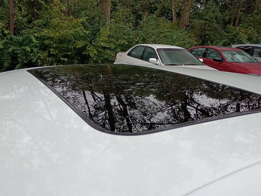 Certified Used 2022 WHITE Honda EX image 25