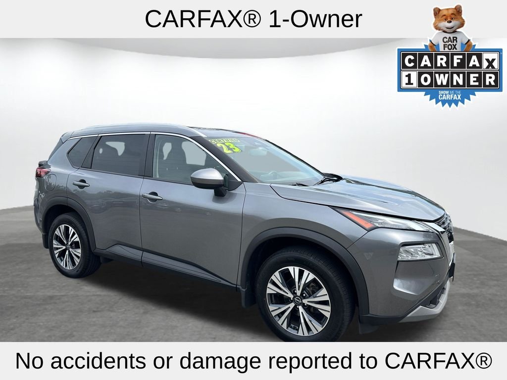 Used 2023 Gray Nissan SV image 4