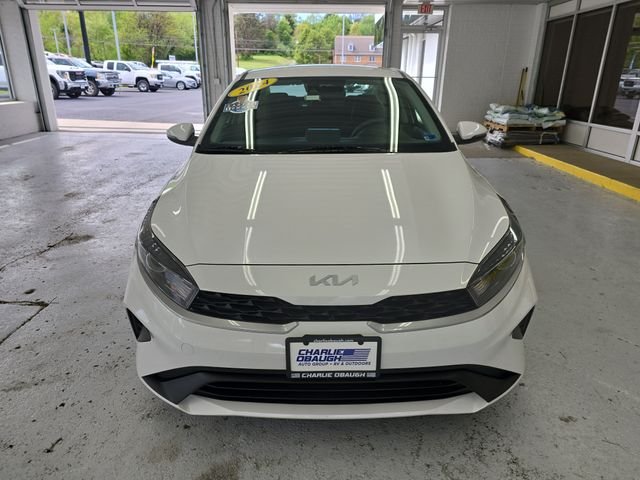 Used 2024 White Kia LXS image 8