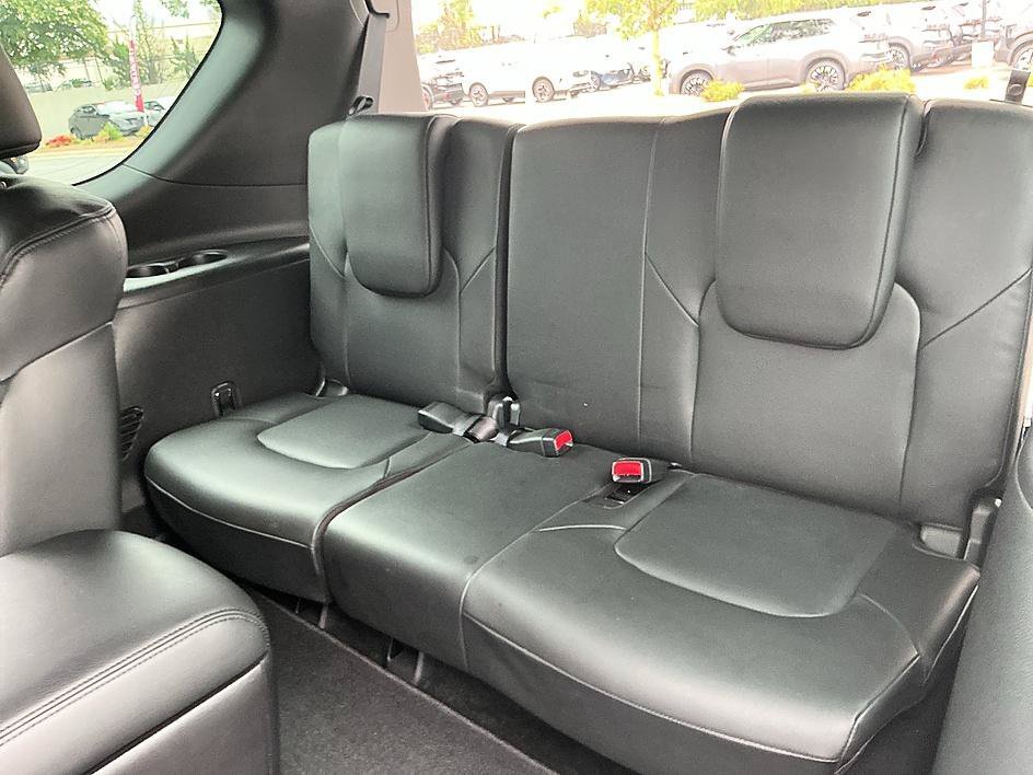Used 2023 Aspen White Tricoat Nissan SL image 29