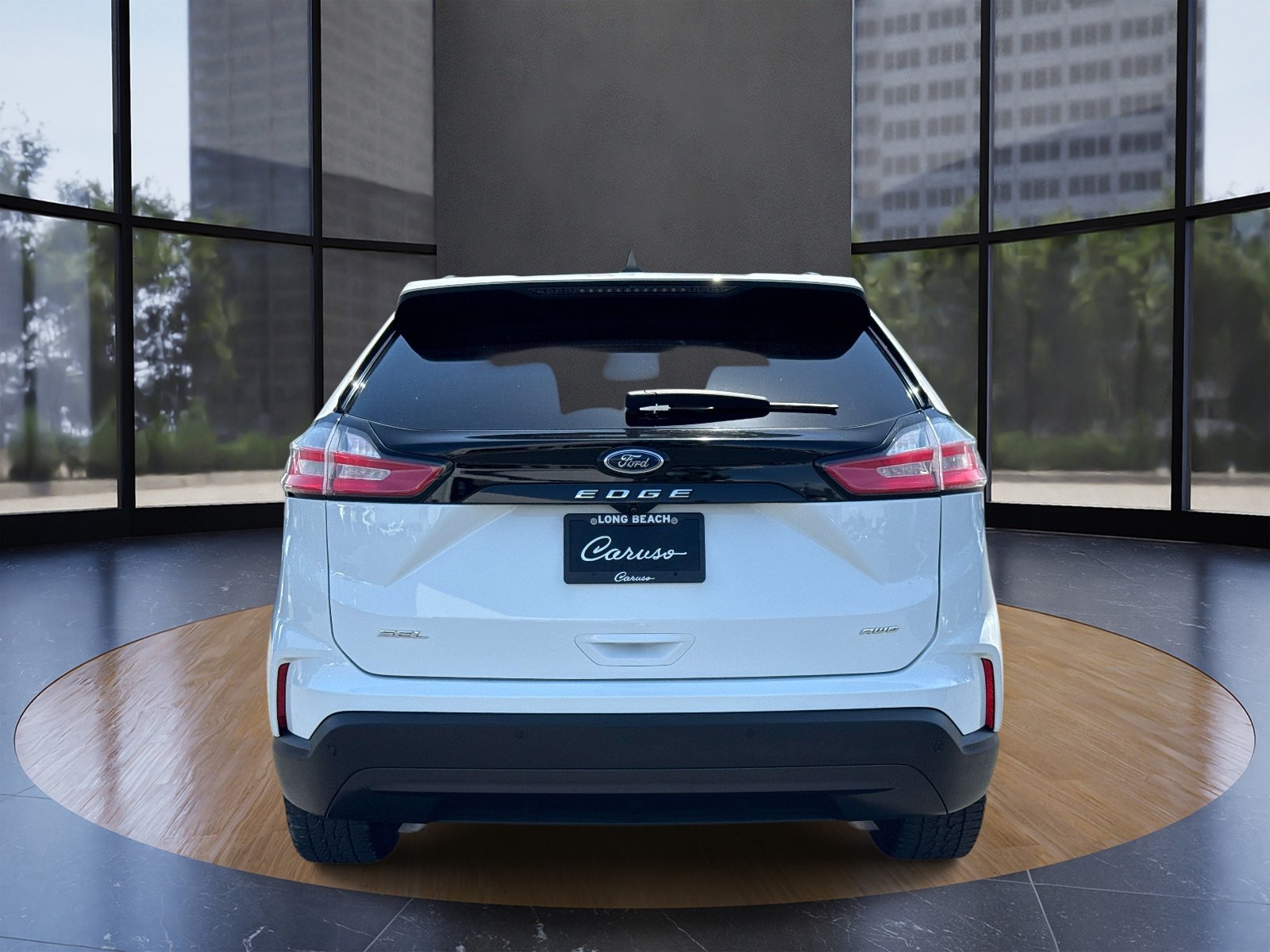 Used 2022 White Ford SEL image 4