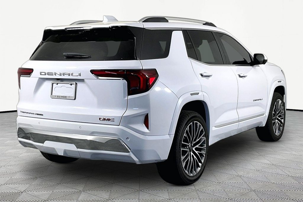 2026 GMC Terrain Denali - Photo 6