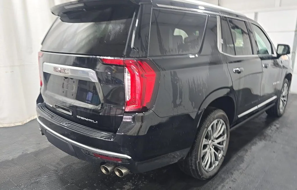 Used 2023 Black GMC Denali image 4