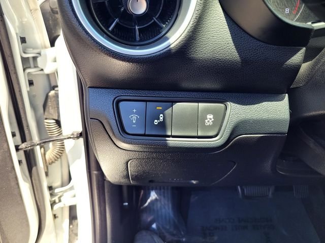Used 2023 White Kia LXS image 14