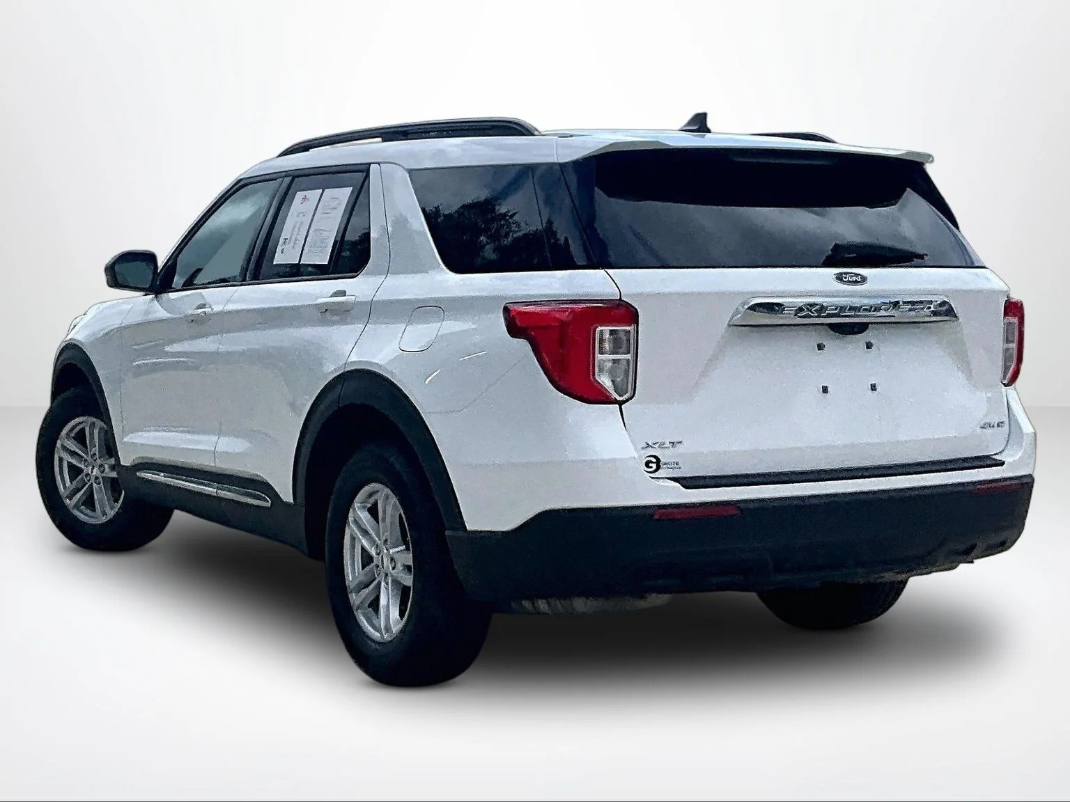 Used 2022 White Ford XLT image 14