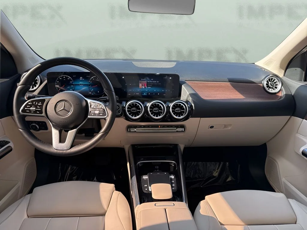 Used 2022 White Mercedes-Benz GLA 250 image 13