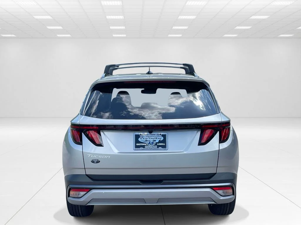 New 2026 Silver Hyundai SEL Plus image 5