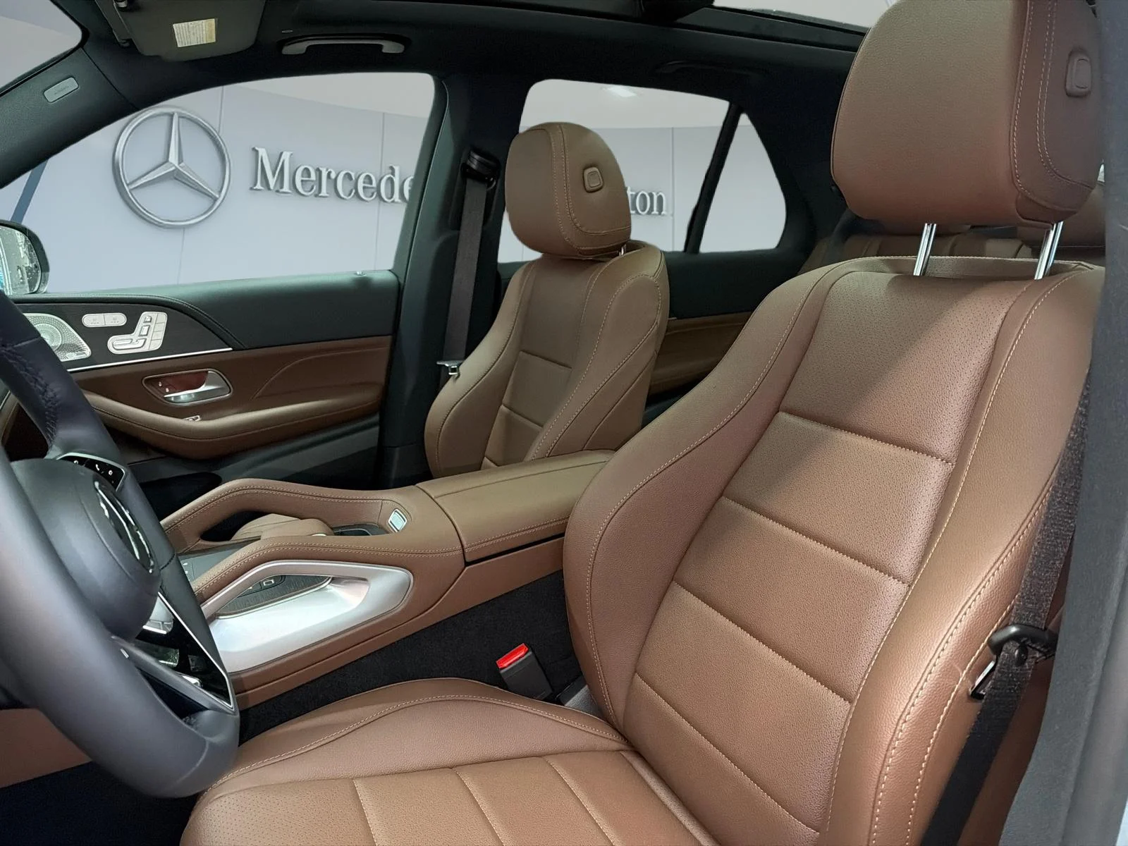 New 2026 Silver Mercedes-Benz GLE 450 4MATIC SUV image 4