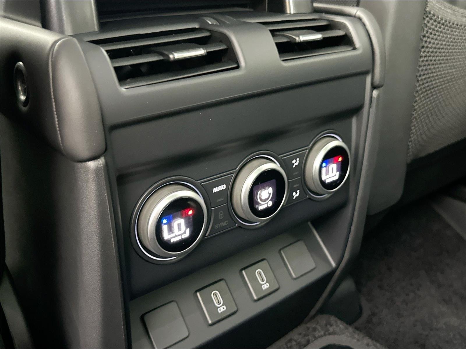 2026 Land Rover Defender X - Photo 26