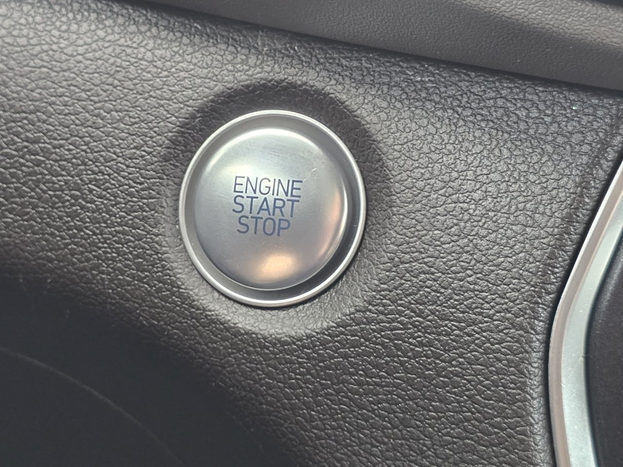 Used 2020 Gray Hyundai SEL image 30