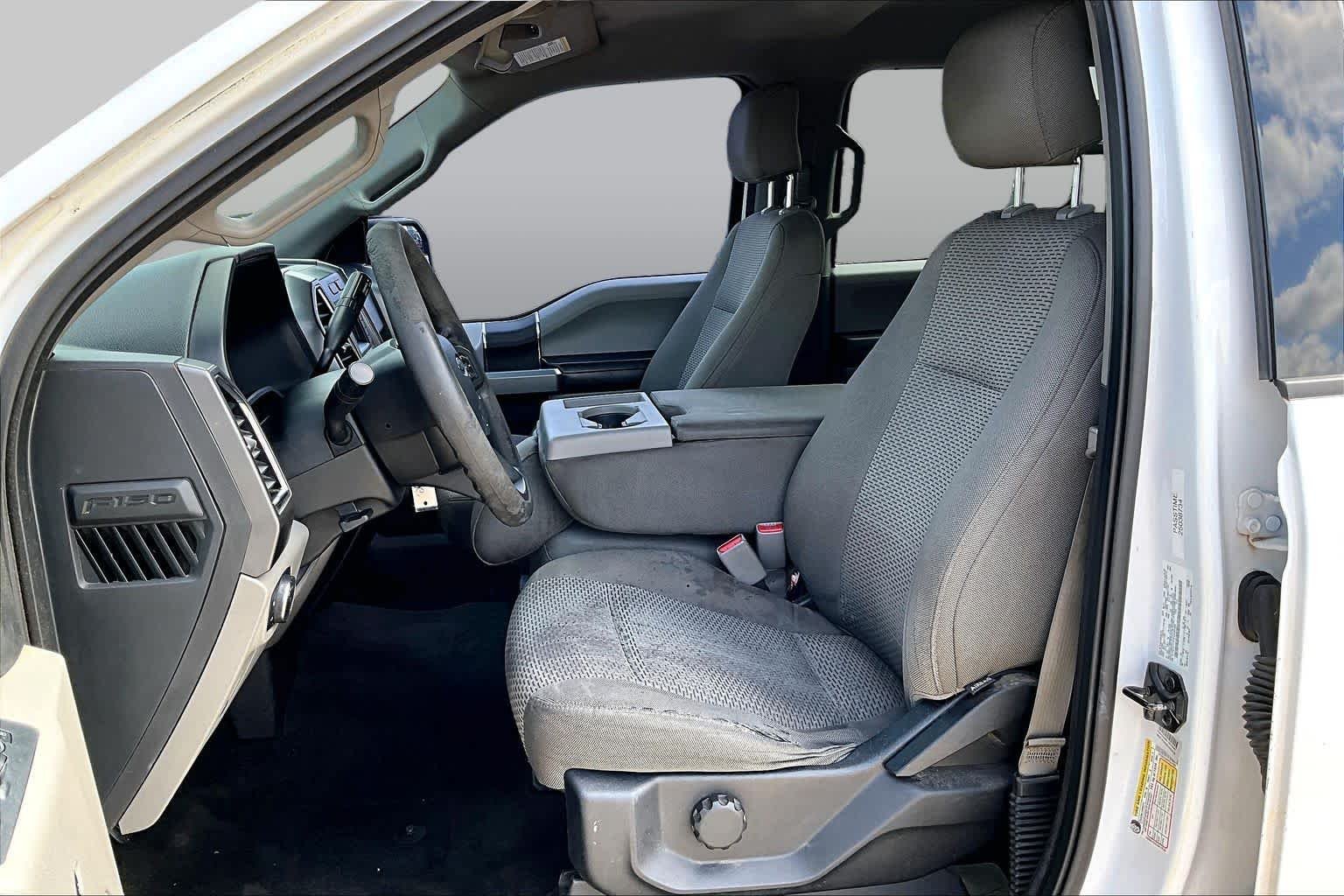 Used 2015 Oxford White Ford XLT image 8