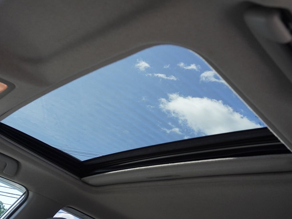 Used 2011 Silver Toyota Base image 15