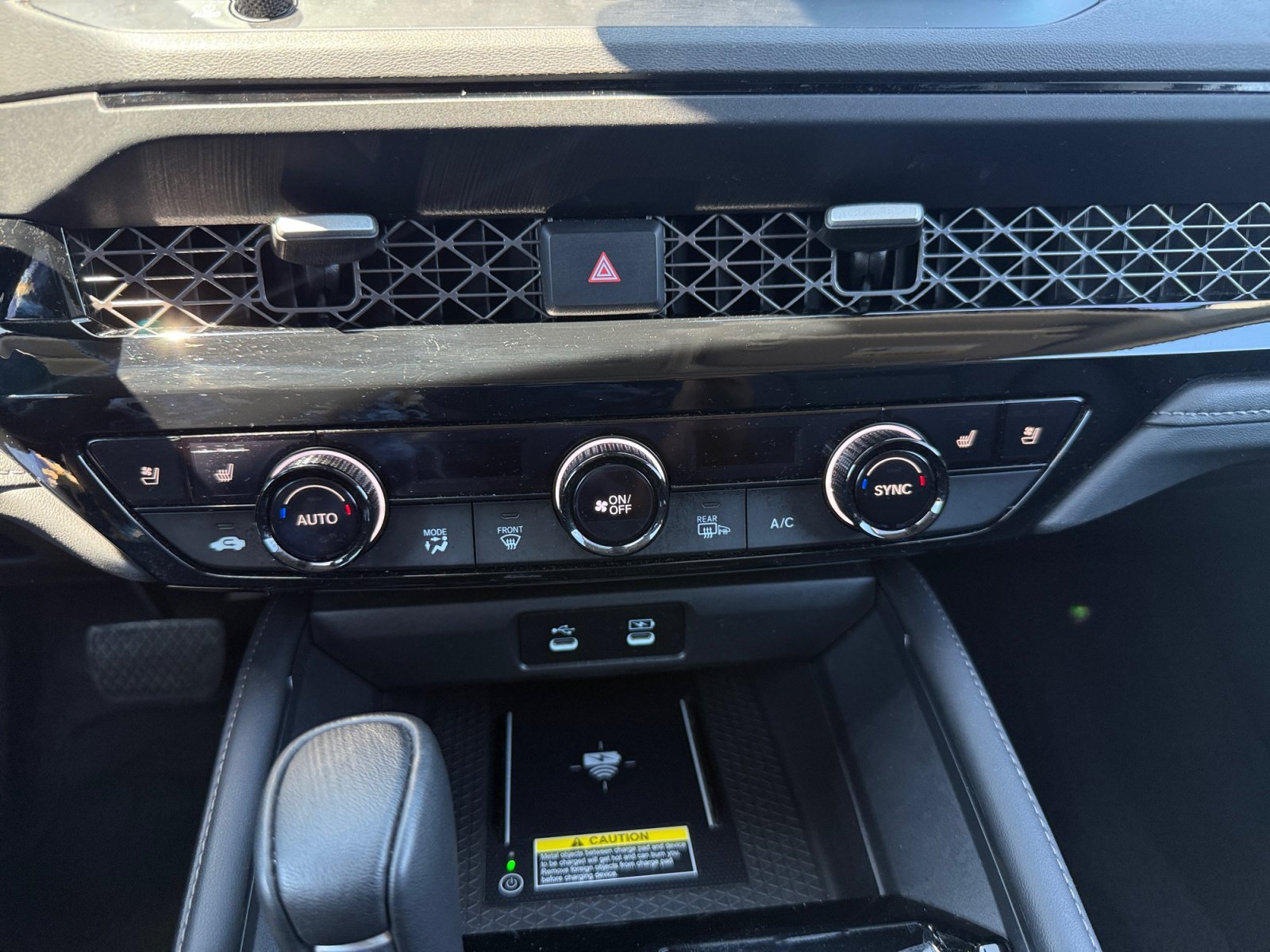 Used 2025 White Honda Touring image 13