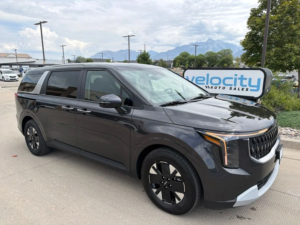 Used 2026 Gray Kia LXS image 1