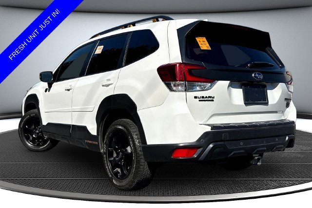 Used 2022 White Subaru Wilderness image 7