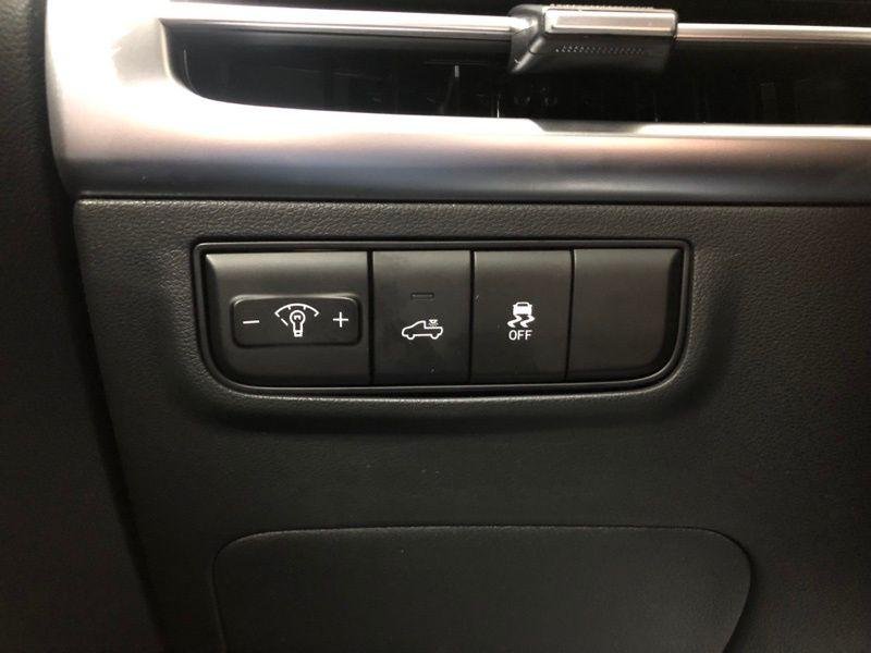 New 2026 White Hyundai SEL AWD image 20