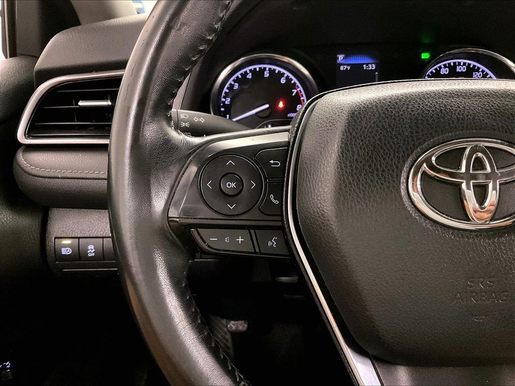 Used 2020 Silver Toyota SE image 22