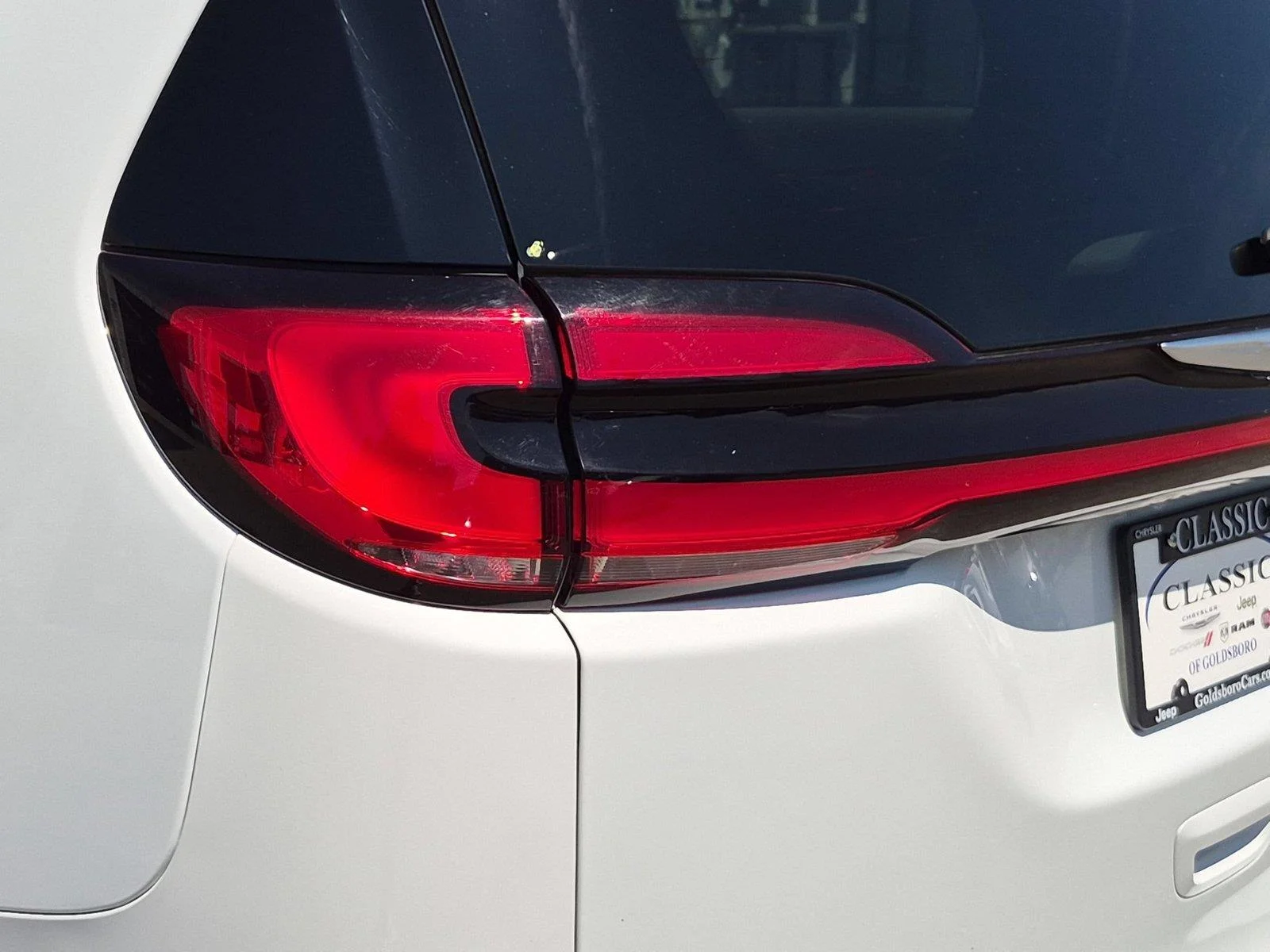 Used 2023 Bright White Clearcoat Chrysler Hybrid Touring L image 12