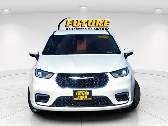 Used 2023 White Chrysler Touring L image 2
