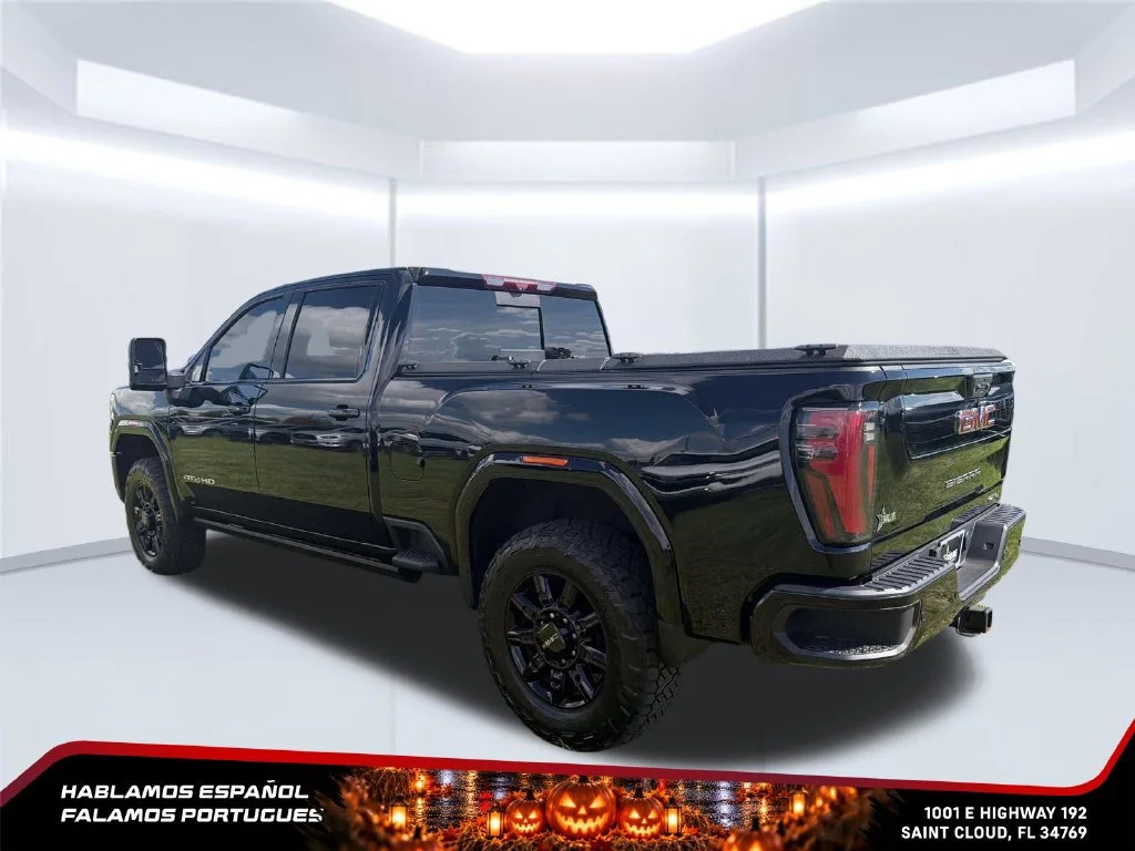 Used 2024 Onyx Black GMC AT4 image 3