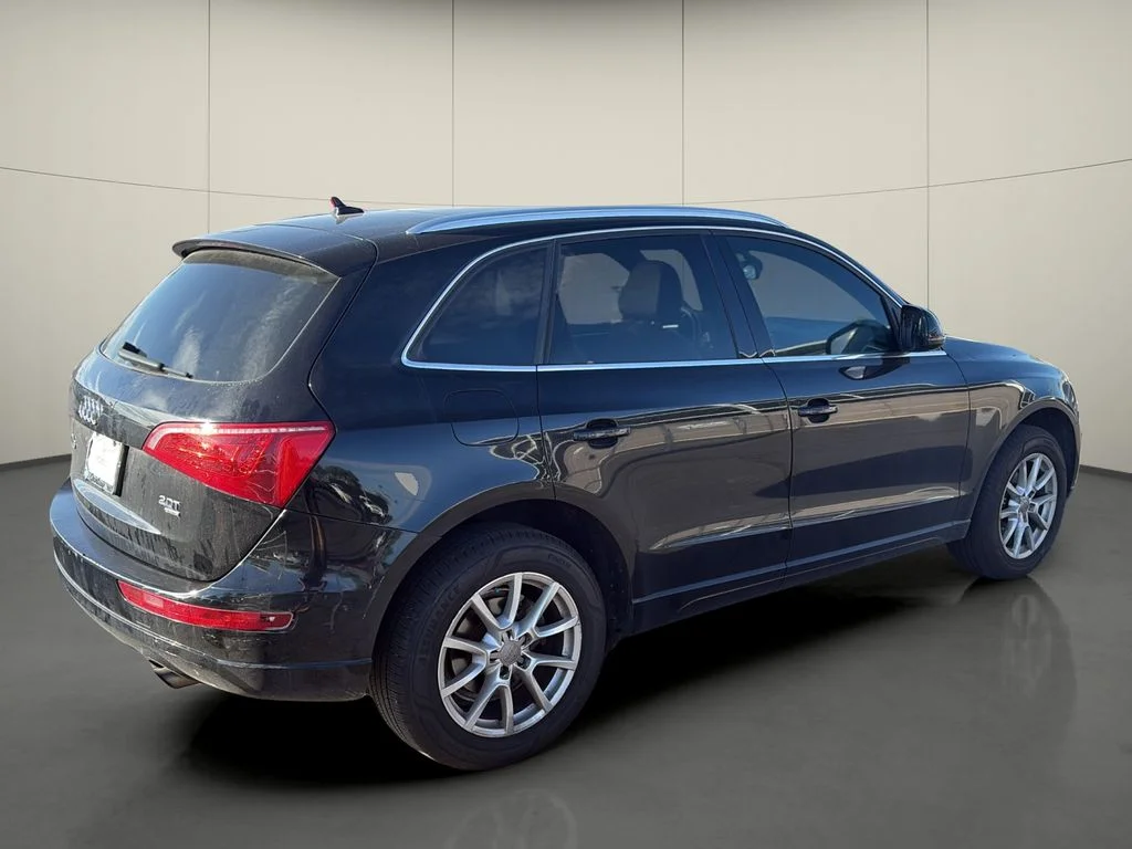 Used 2011  Audi 2.0T Premium image 7