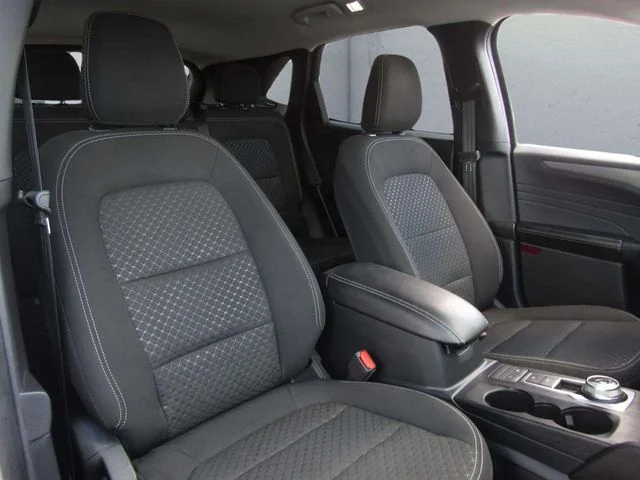Used 2023 Oxford White Ford Active image 10