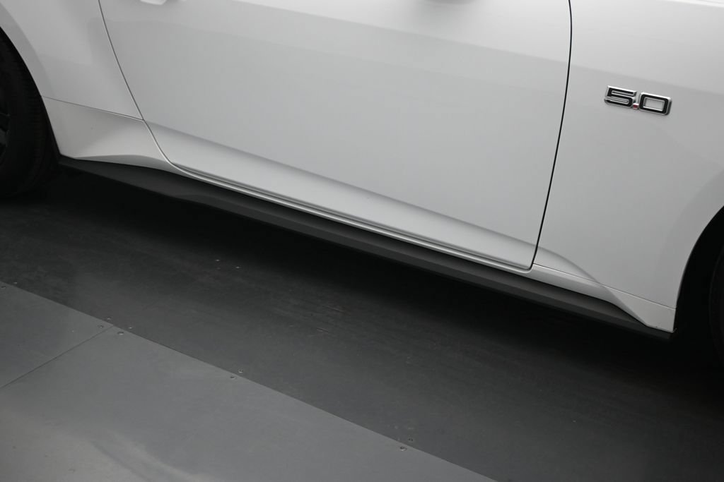 Used 2025 White Ford GT image 22