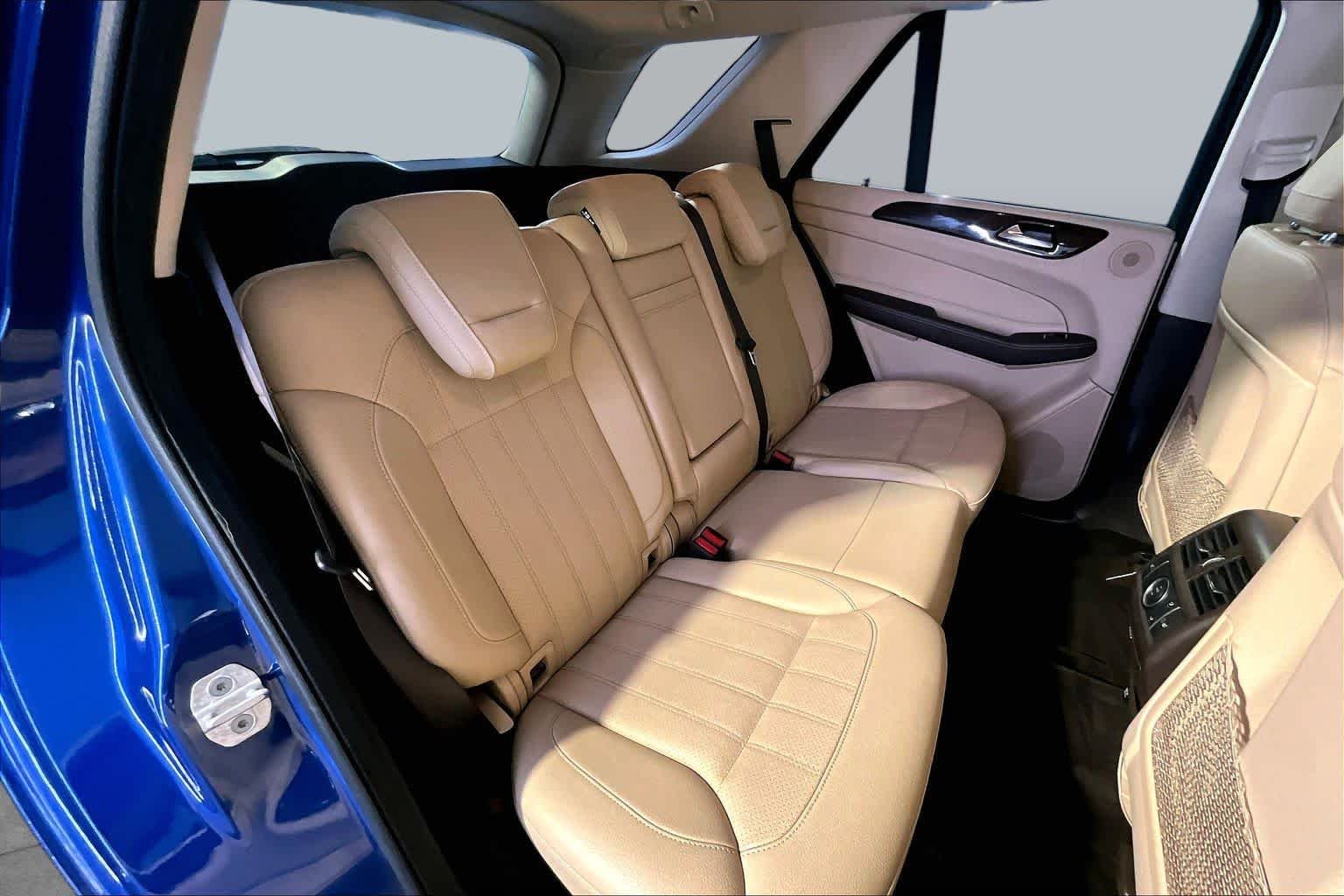 Used 2018 Brilliant Blue Metallic Mercedes-Benz GLE 350 image 20
