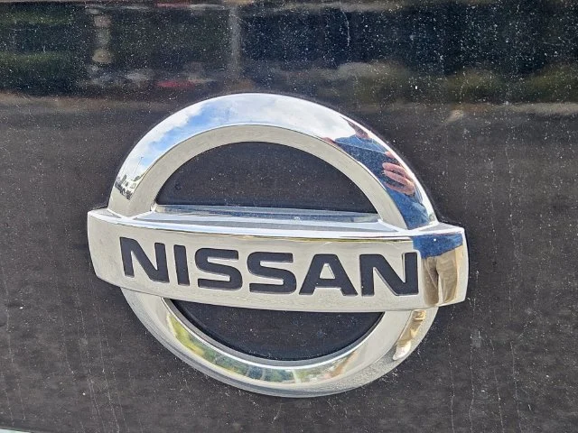Used 2020 Black Nissan 1.6 S image 9