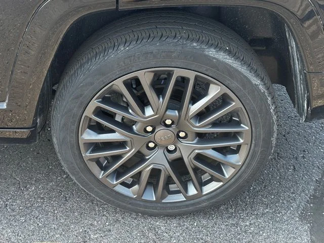 Certified Used 2023 Black Jeep Limited image 11