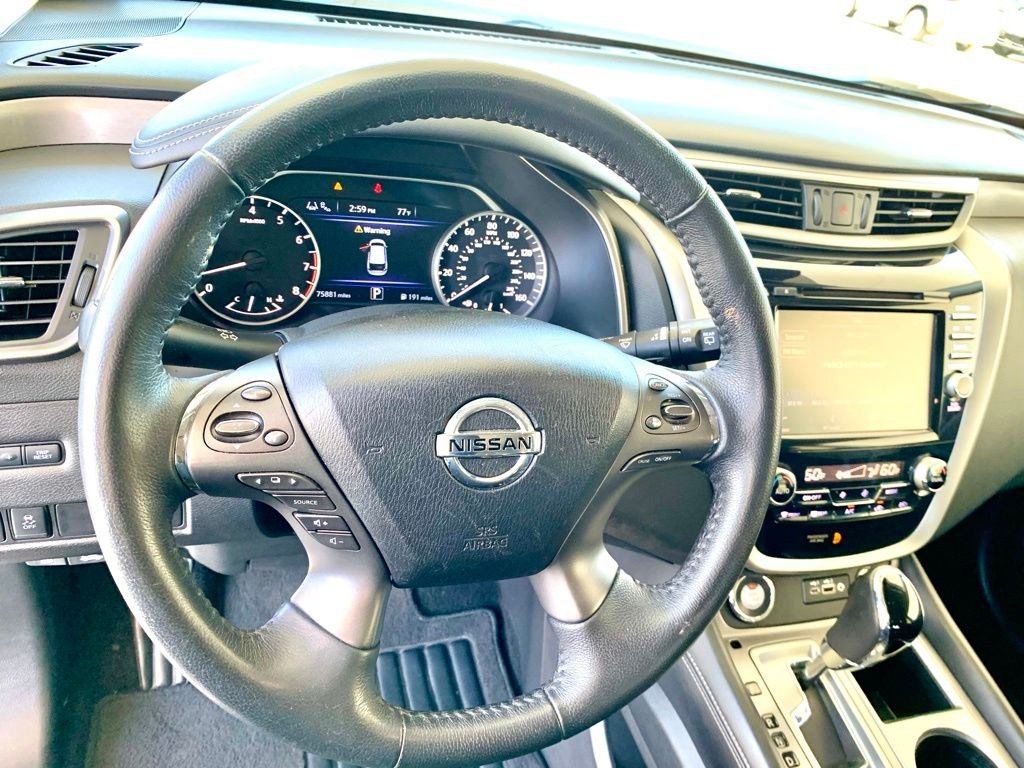 Used 2020 Gray Nissan SV image 29