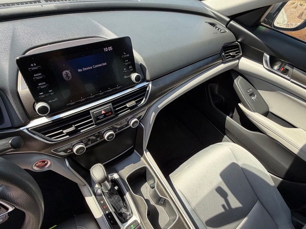 Used 2018 Gray Honda LX image 16