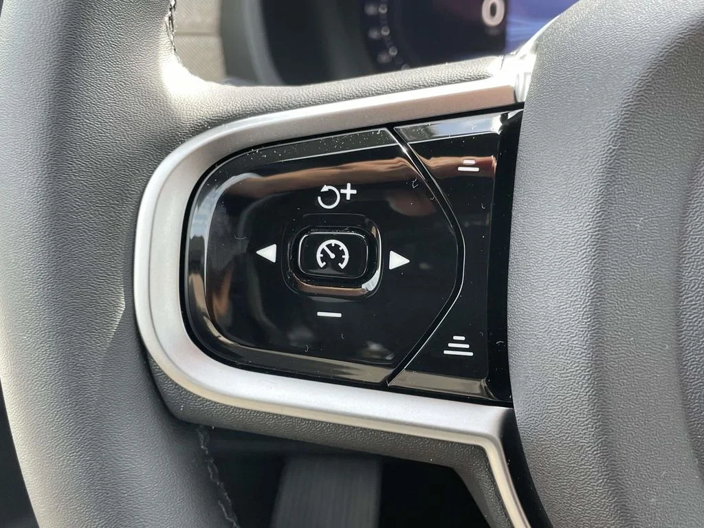 New 2026 Crystal White Volvo Plus image 10