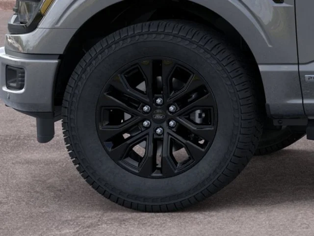 New 2026 Carbonized Gray Metallic Ford XLT image 19
