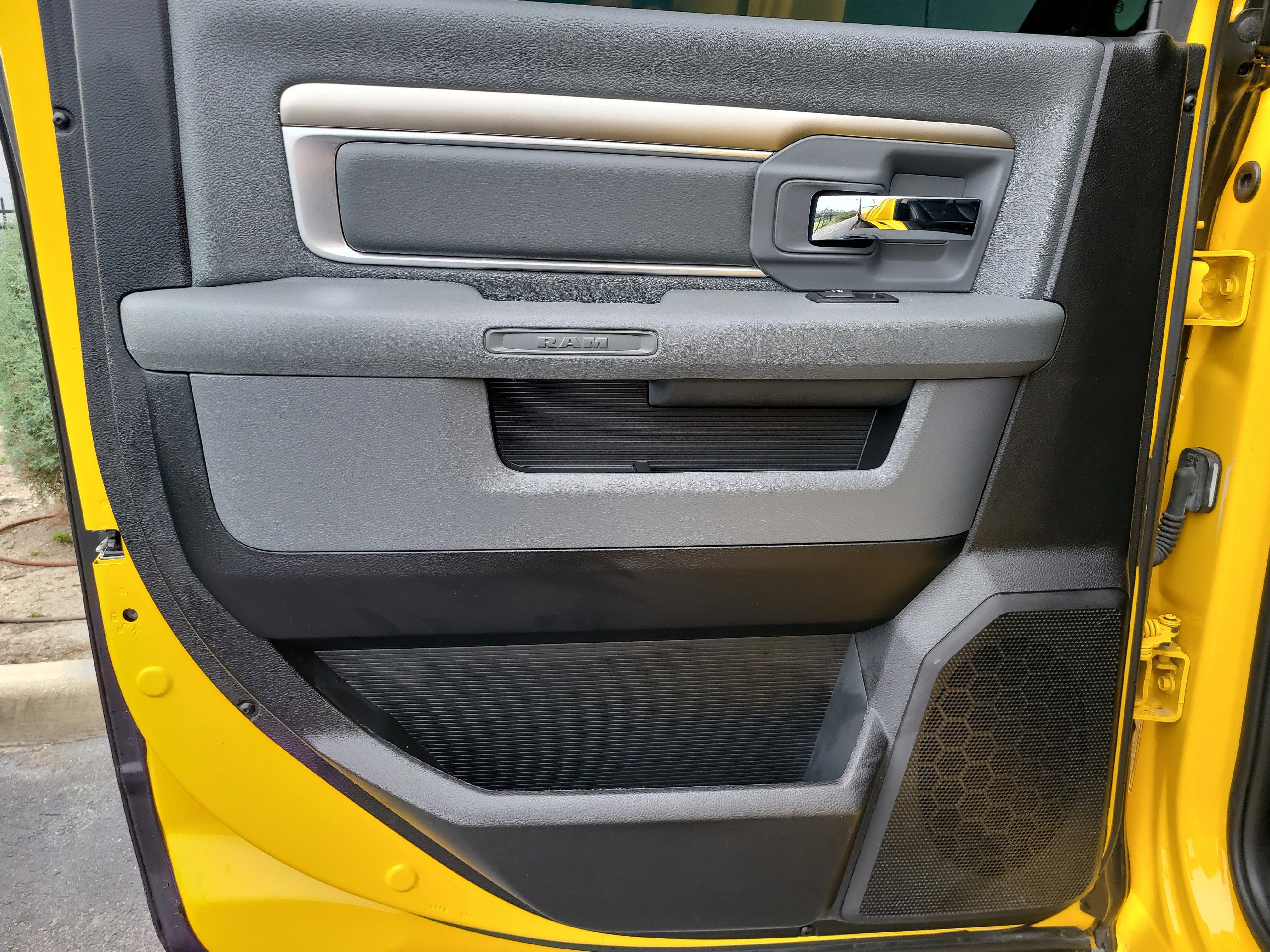 Used 2016 Detonator Yellow Clearcoat Ram Big Horn image 11