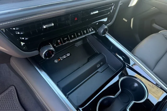 2026 Chevrolet Tahoe Premier - Photo 20