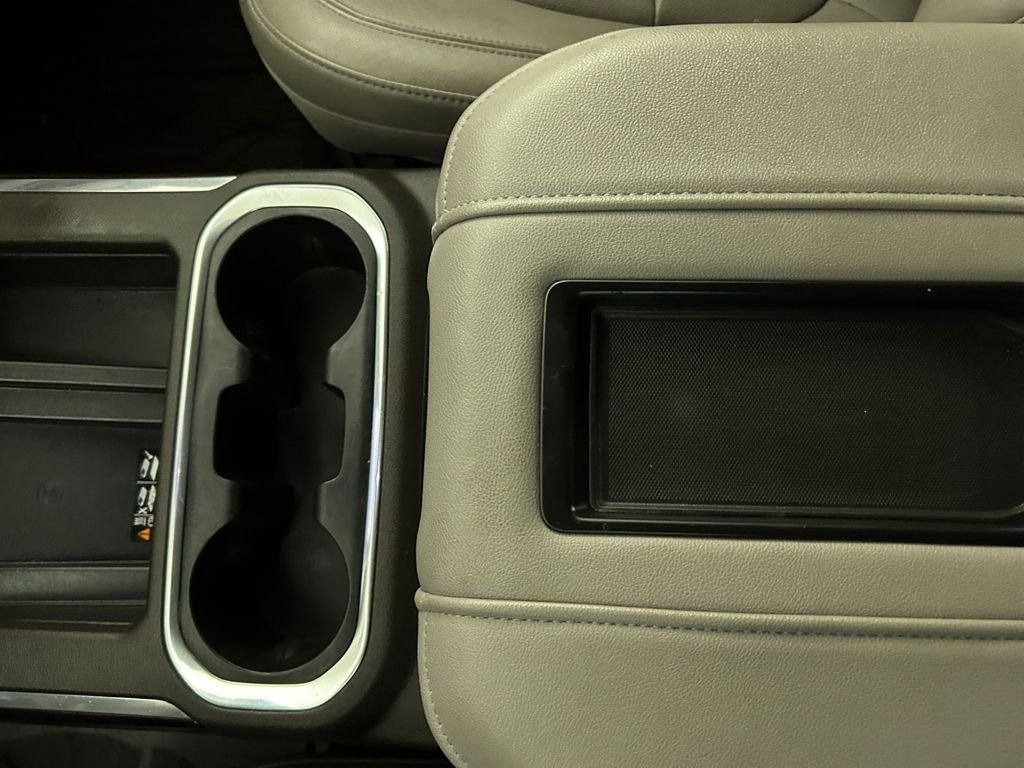 Used 2019 Blue GMC SLT image 23