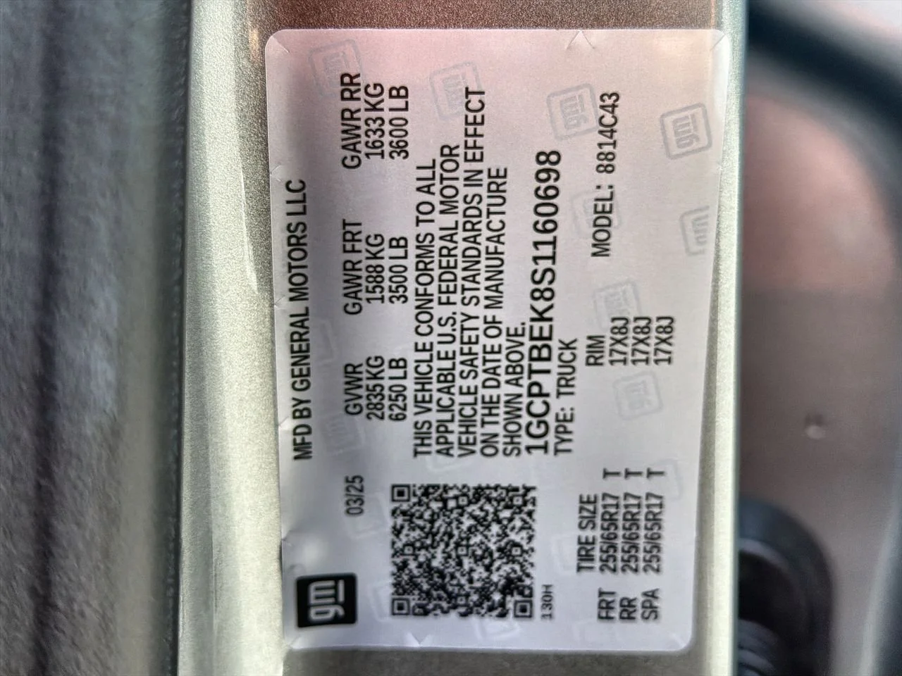 Used 2025 Sterling Gray Metallic Chevrolet WT/LT image 29