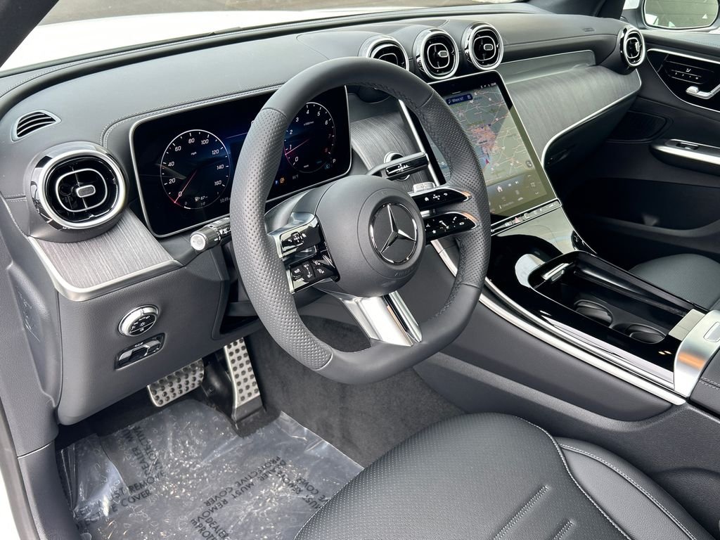 New 2026 Polar White Mercedes-Benz GLC 300 image 16