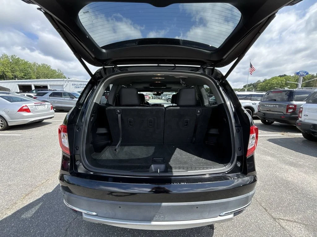 Used 2020  Honda Touring image 22