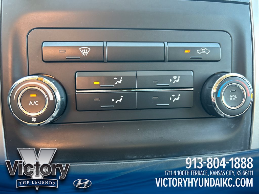Used 2019 Blue Nissan SV image 23