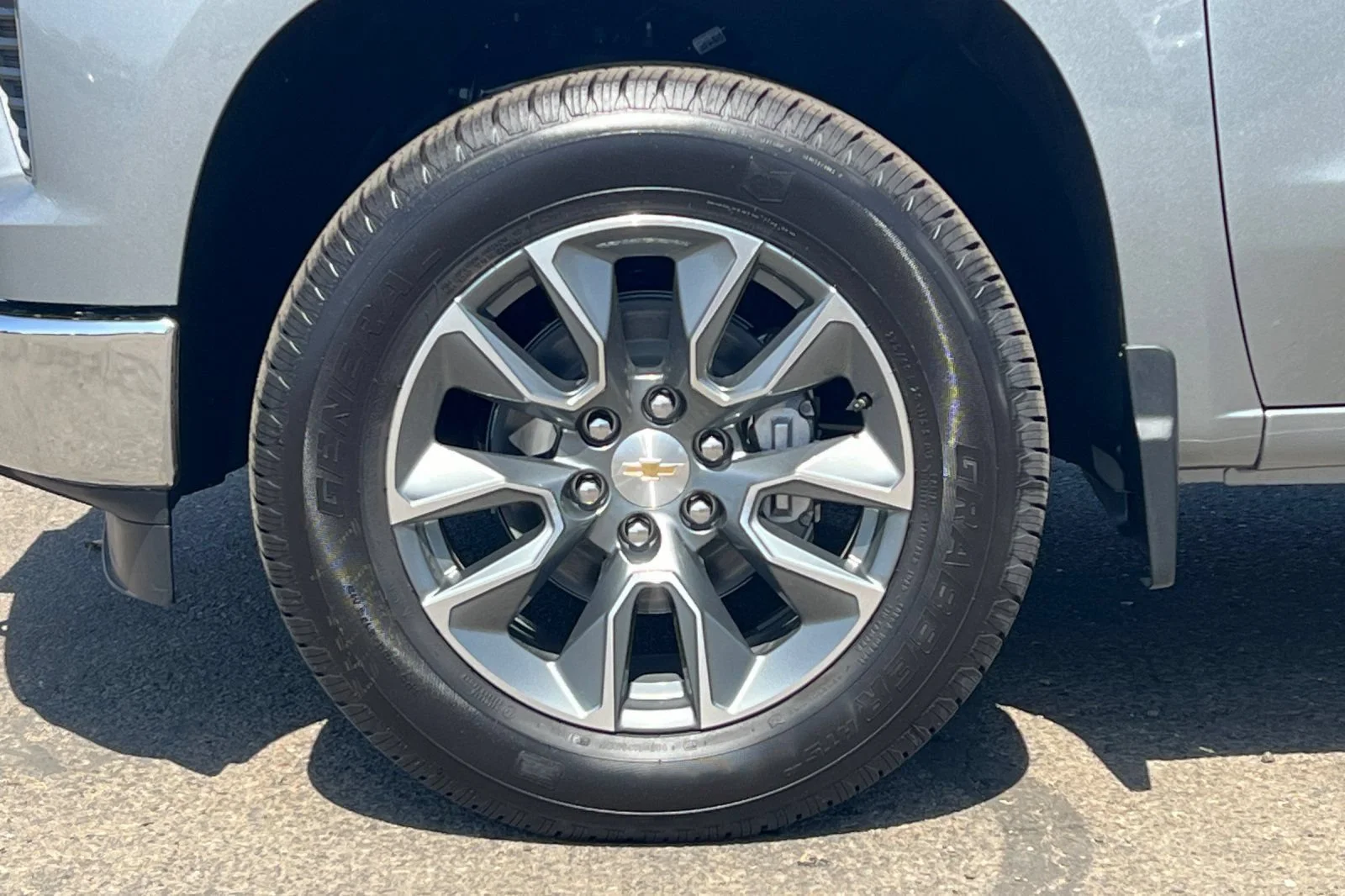 New 2026 Sterling Gray Metallic Chevrolet LT image 25