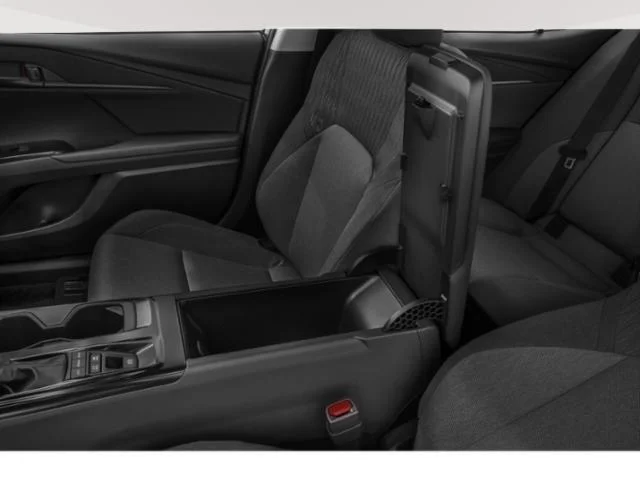 2026 Toyota Camry LE - Photo 13